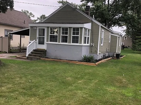 5541 Central Dr, Monroe, MI 48161