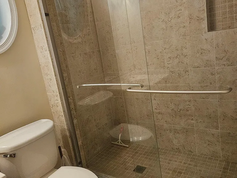 605 S Maple Ave — Photo 3