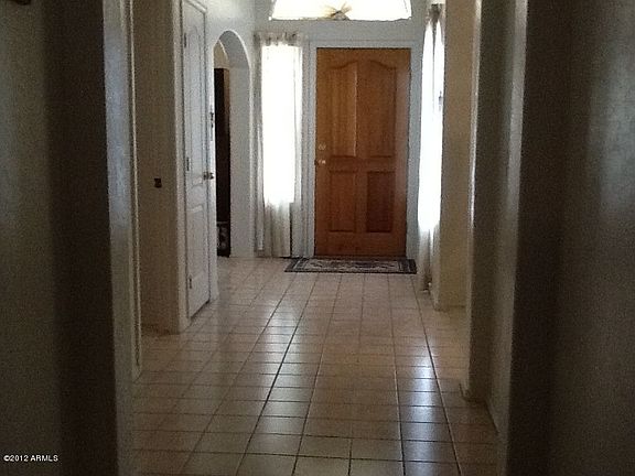 2nd image of 820 N Quinn Cir