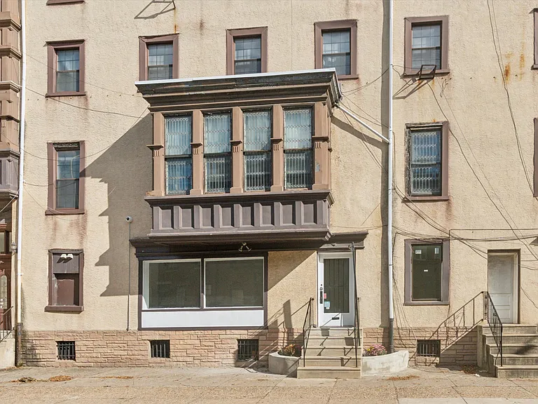 1538 Pine St #1R — Photo 12