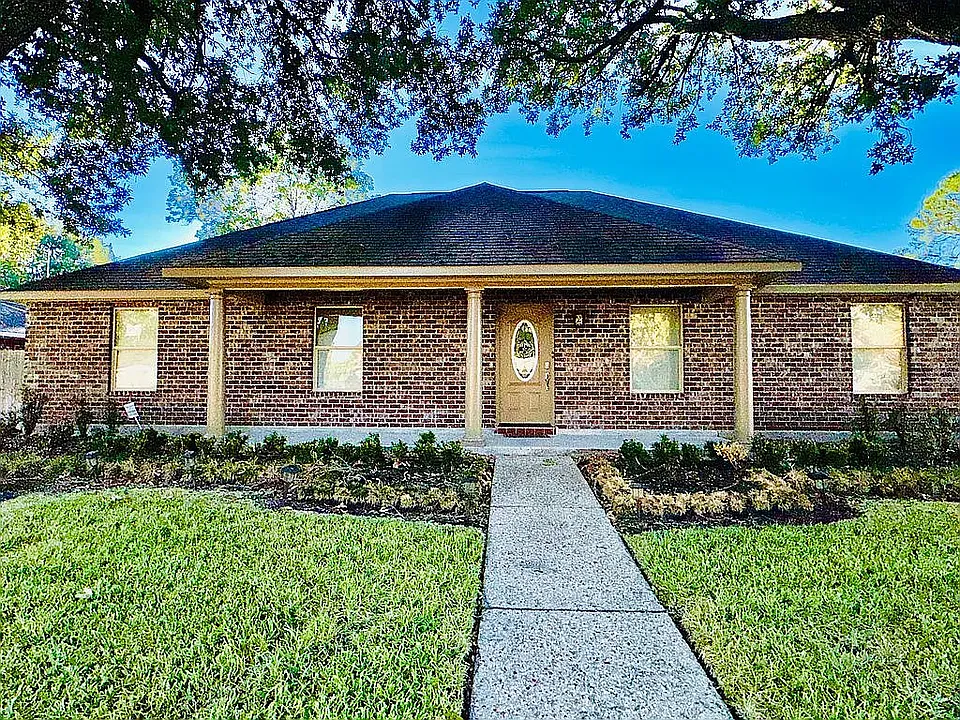 4514 Woodlyn Dr