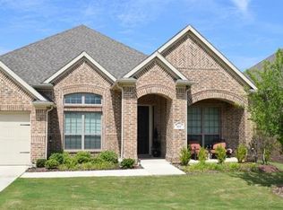 611 Wellington Dr, Roanoke, TX 76262