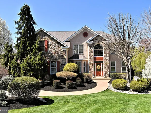 38 W Bellwood Dr, Holland, PA 18966