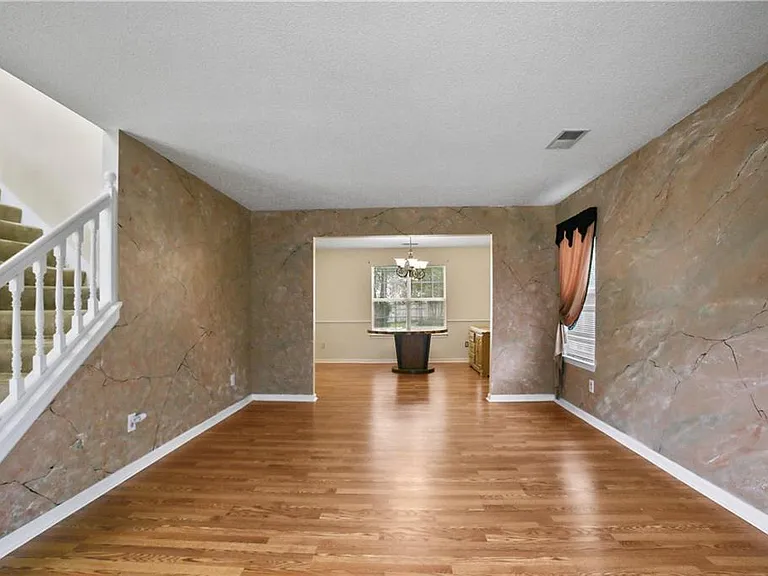2224 Eagles Nest Cir — Photo 9