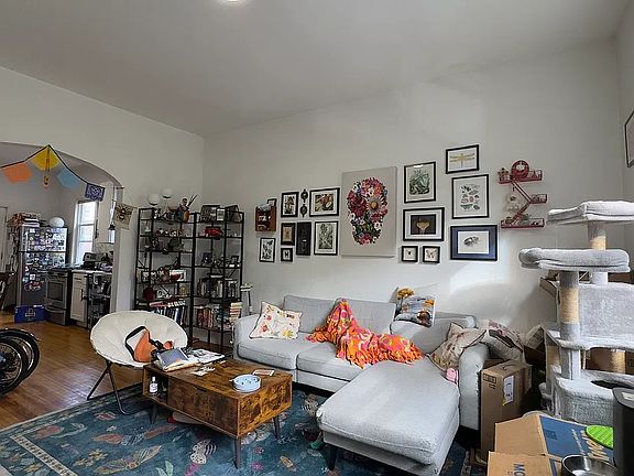 3rd image of 2049 N Bingham St #A2