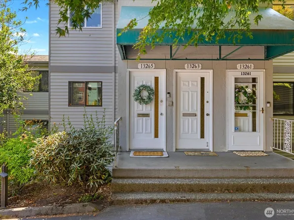 13265 15th Avenue NE #B10, Seattle, WA 98125