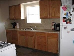 5th image of 900 Los Vista Dr