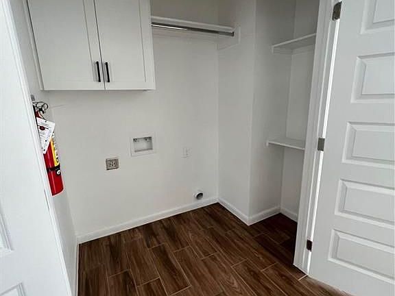 4th image of 1000 Woodson Ave #3