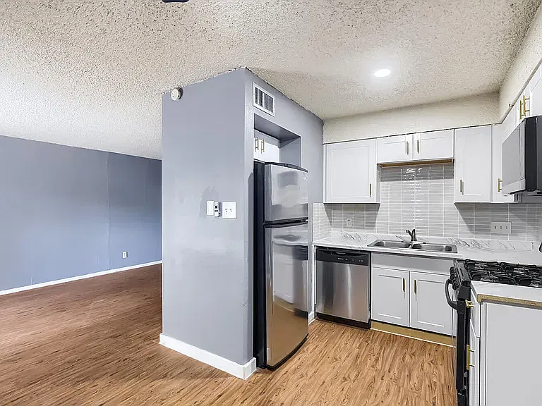 2706 Windswept Cv — Photo 3