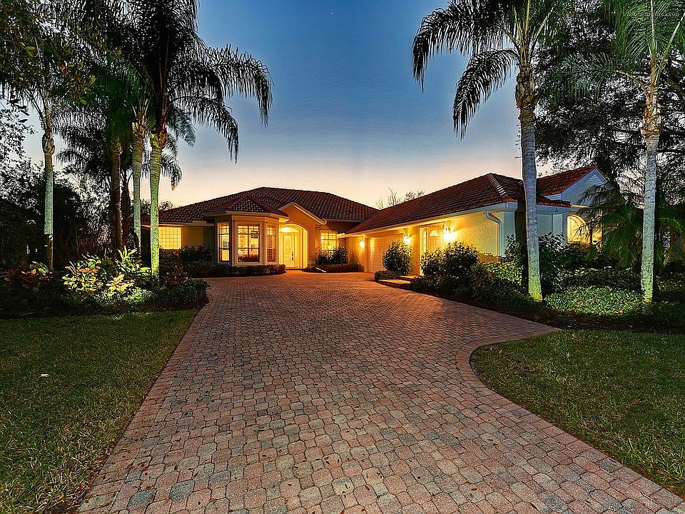 2nd image of 3081 Rivershore Ln