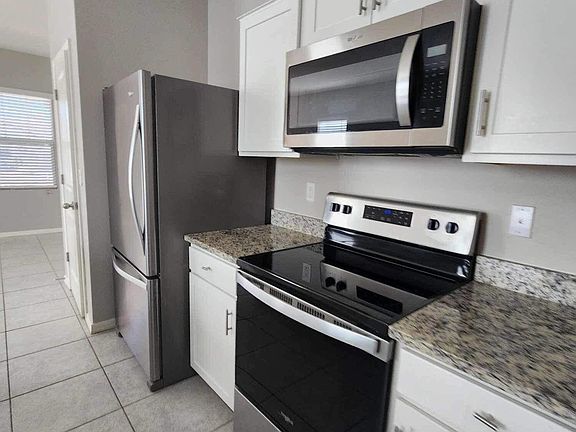3rd image of 35242 W San Capistrano Avenue