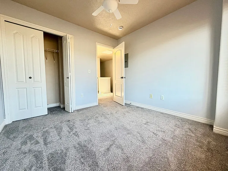 1688 W 3180th St N #G1 — Photo 21