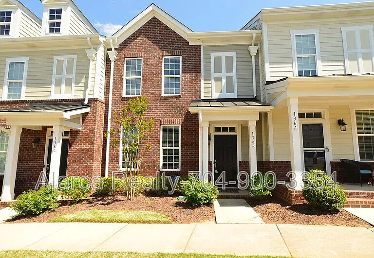 136 Morning Mist Ln #B — Photo 1