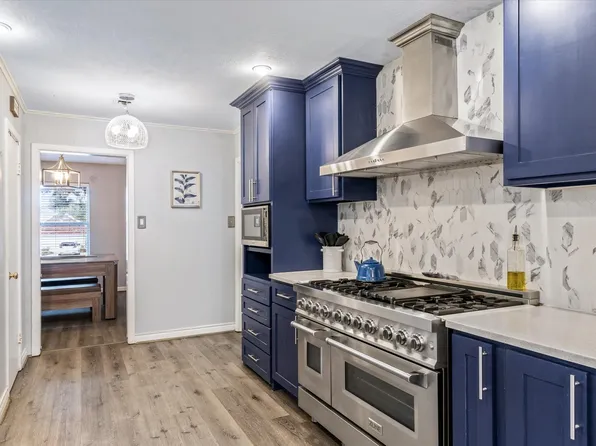 706 W Grove St, Kaufman, TX 75142