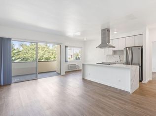 2400 Beverly Ave #10, Santa Monica, CA 90405