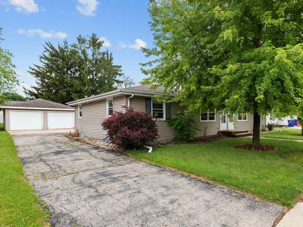 594 Linda Ct, Kaukauna, WI 54130