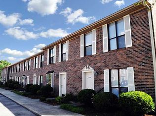 590 17th St NW APT 8, Cleveland, TN 37311