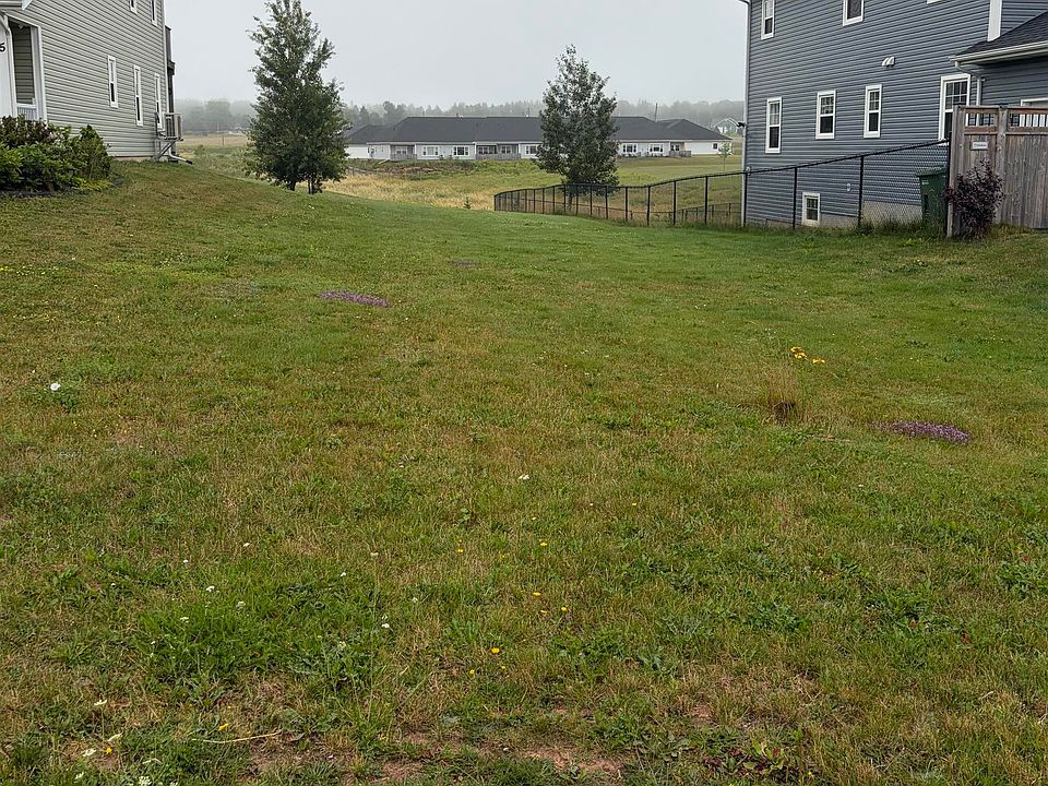 1st image of 27 Hanmac Dr