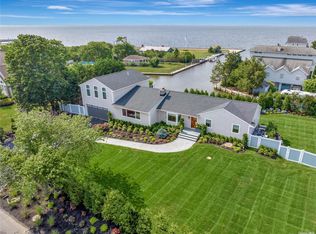 18 Matilda Ct, Bayport, NY 11705