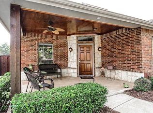 214 Beacon Hill Ln, Forney, TX 75126
