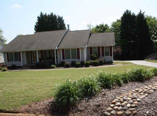 412 Woodson Ct, Spartanburg, SC 29303