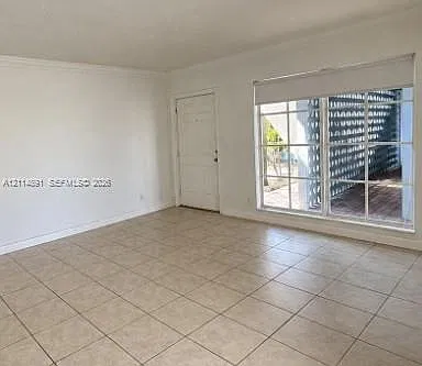 Beach Garden Condo — Photo 1