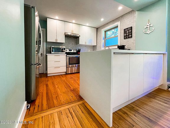 4th image of 1707 ORLANDO Circle S