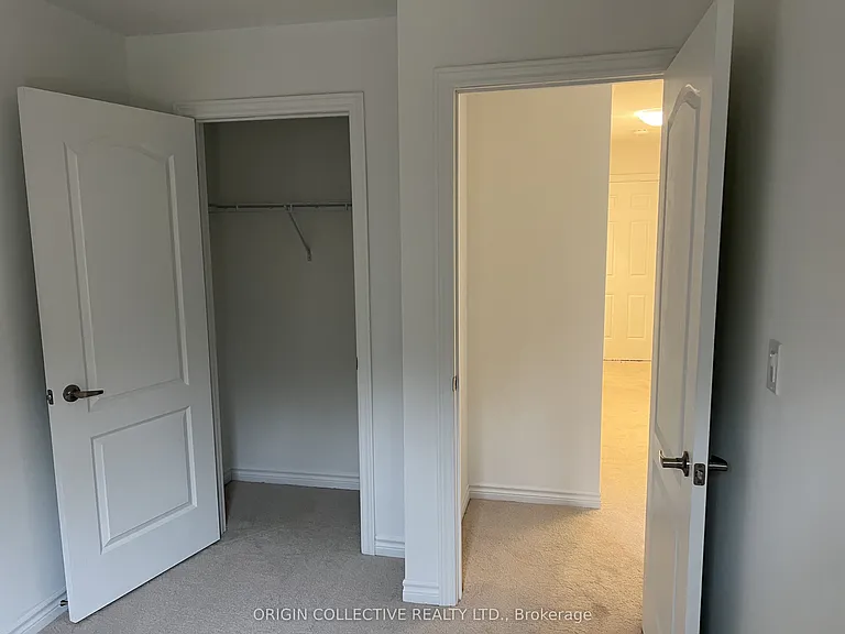 34 Milson Cres #TOP — Photo 6