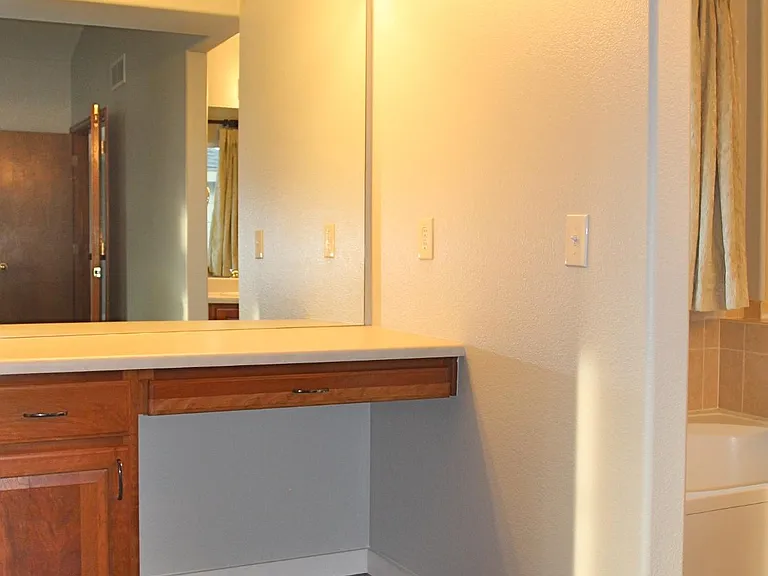 Dressing table