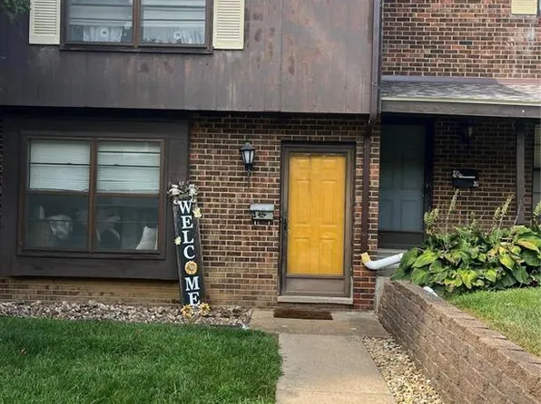 1229 N 17th St APT 35, Belleville, IL 62226