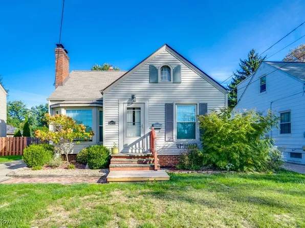 24210 Knickerbocker Rd, Bay Village, OH 44140