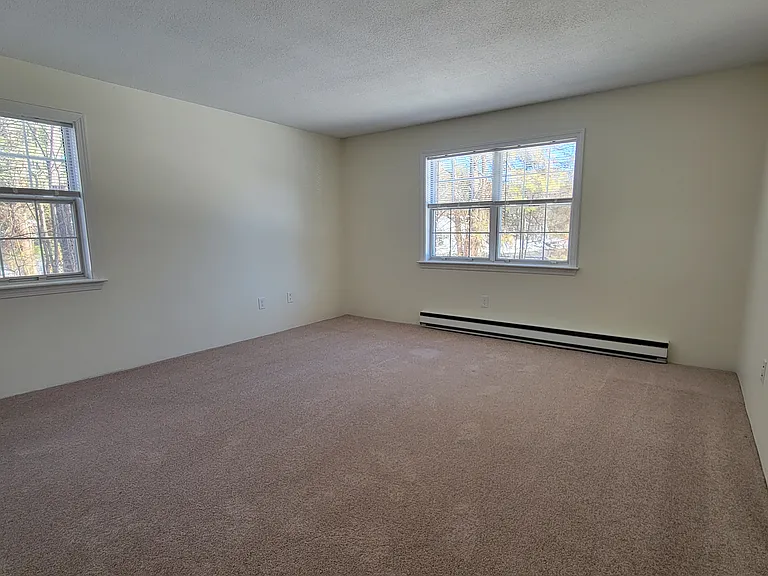 Remodeled 2-bed apartment