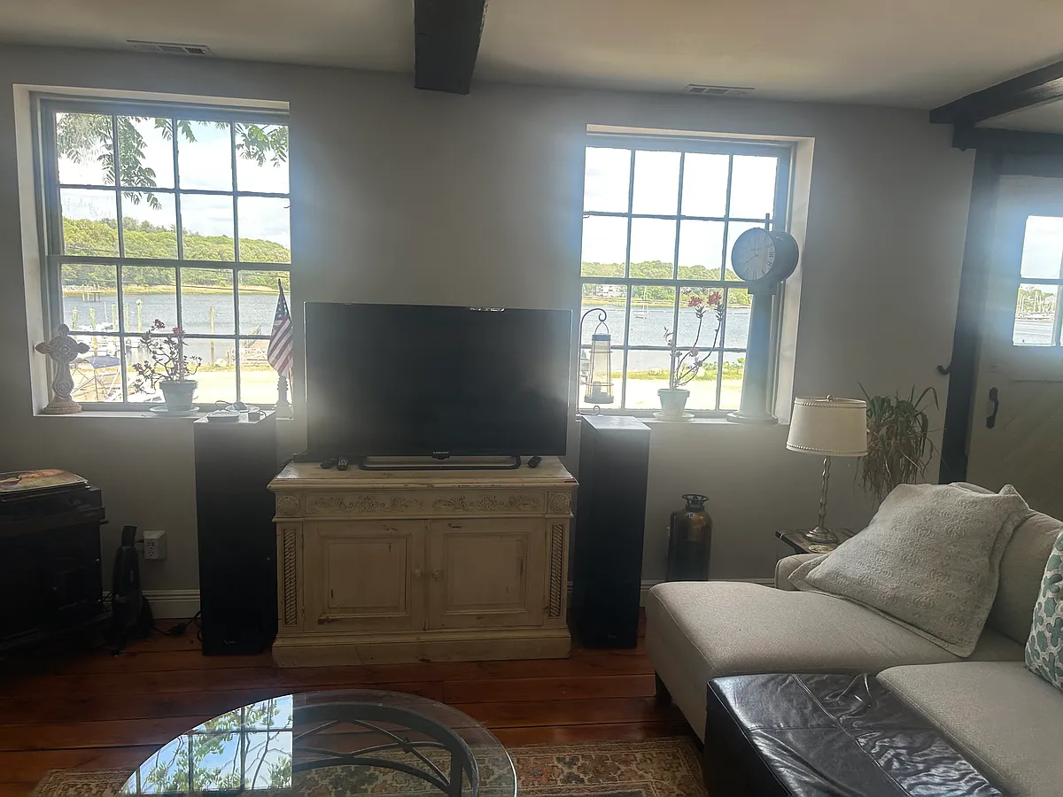Building Photo - 198 Hallworth Dr #204