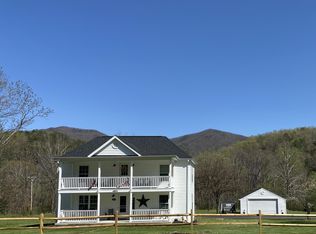 8072 Bradshaw Rd, Salem, VA 24153