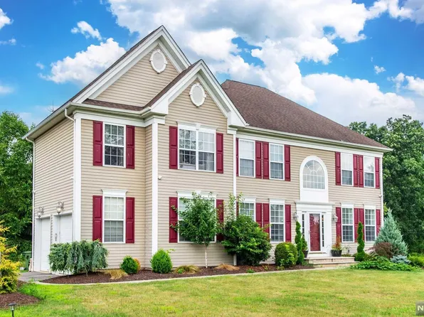 8 Cider Ln #1438, Washington, NJ 07882