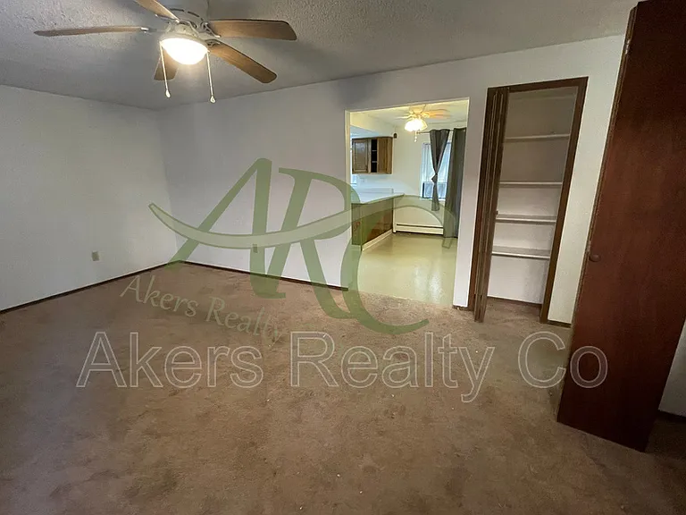1328 Anita St — Photo 3