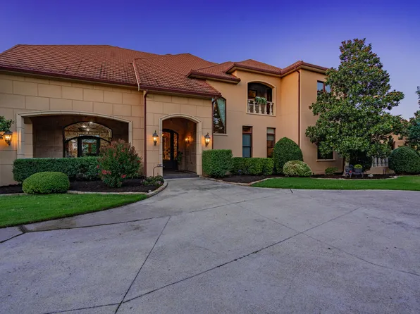 323 Kings Ct, Forney, TX 75126