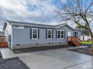 601 Helton Street, Castle Rock, WA