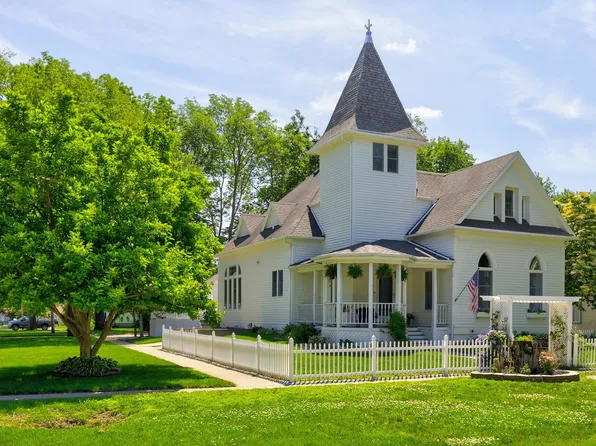 400 Percival Ave, Dallas Center, IA 50063