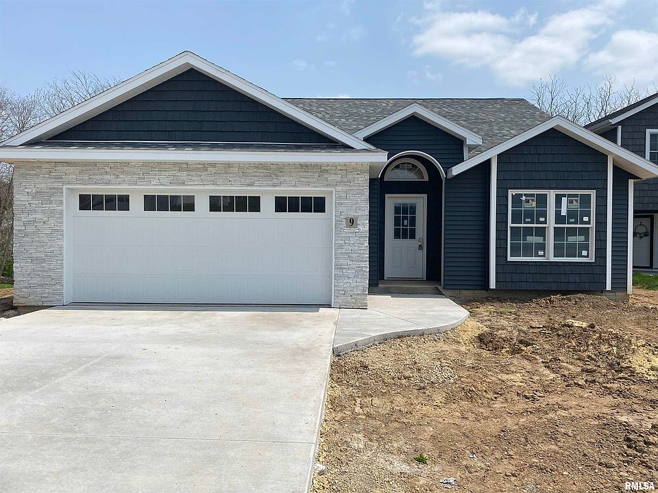 1st image of 9 Welcome Center Ct