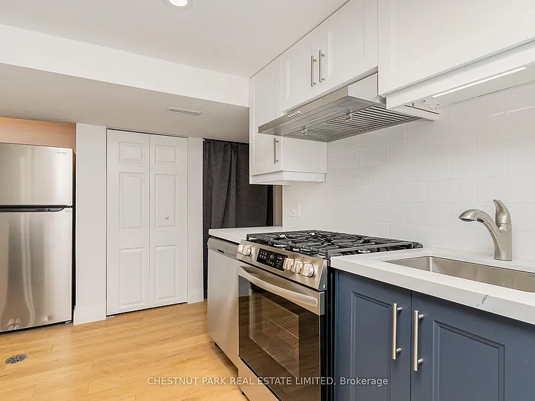 901 Manning Ave #LL — Photo 7