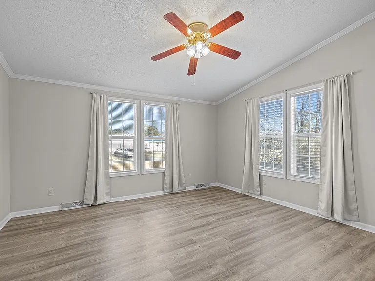 317 Steamship Ln — Photo 5