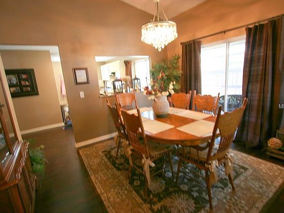3rd image of 1560 Lawndale Cir