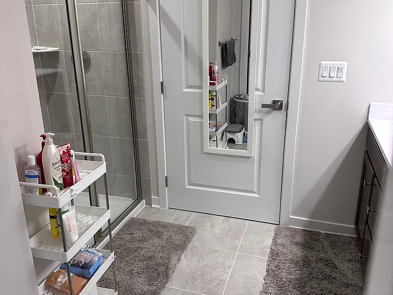 Master Bathroom 2, 1st Floor.