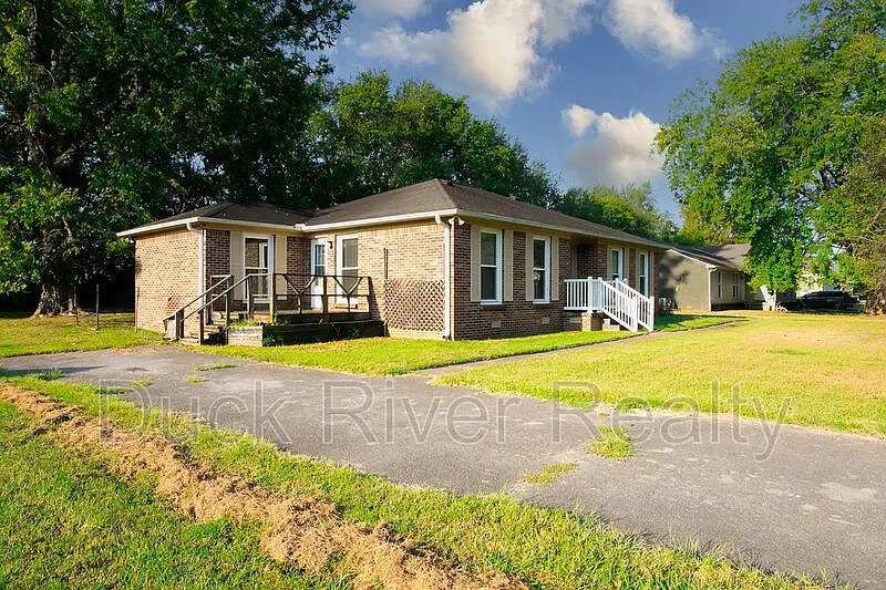 203 Hunter Dr #A