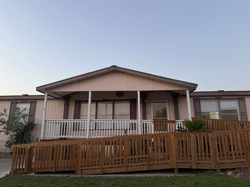 1st image of 7460 Kitty Hawk Rd #143