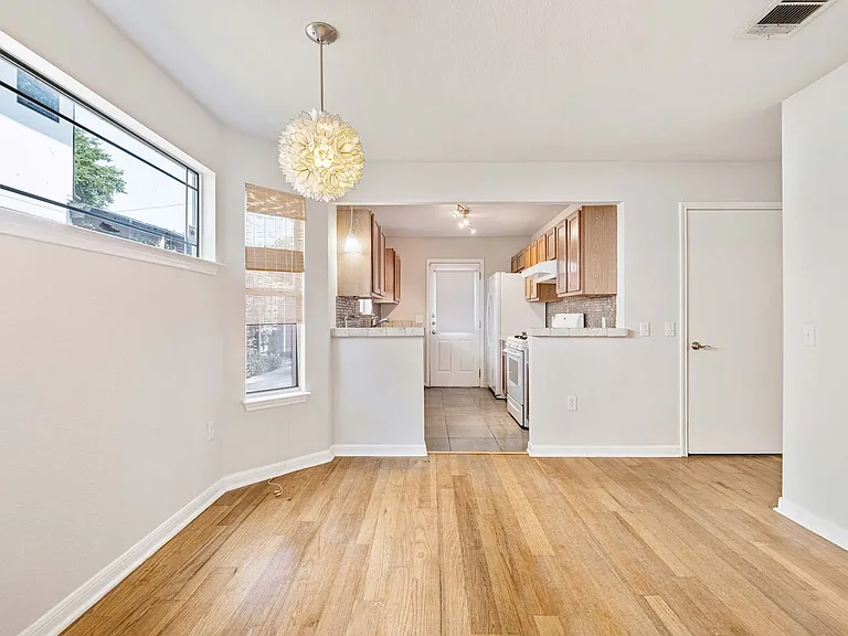 1502 Garden St — Photo 8