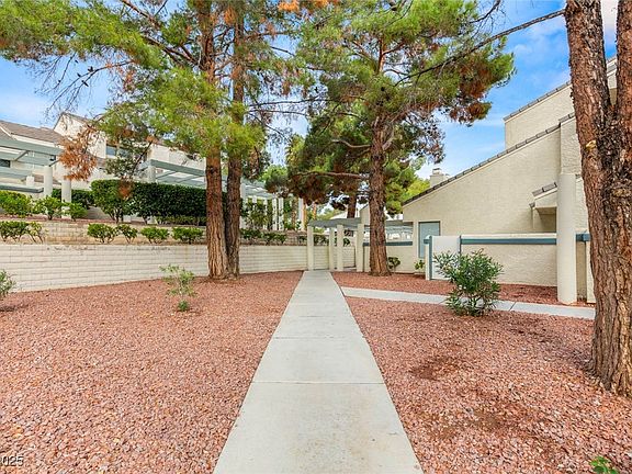 3rd image of 2757 Lodestone Dr