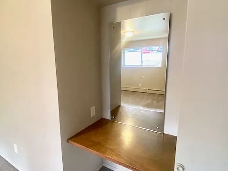Hamlin Place — Photo 28
