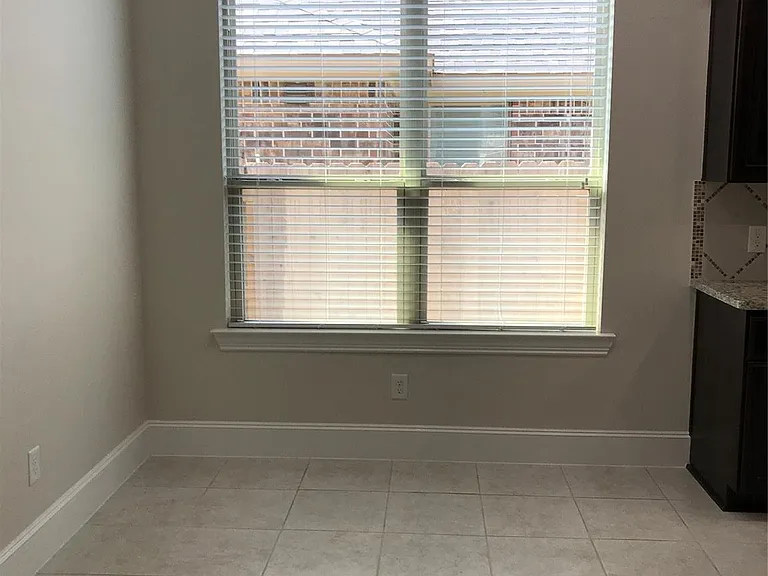 2226 Falcon Brook Dr — Photo 10